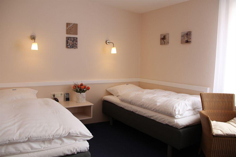 Schaefers Hotel, Self-Check-In, Cafe Und Baecker Am Hotel เวคตา ภายนอก รูปภาพ