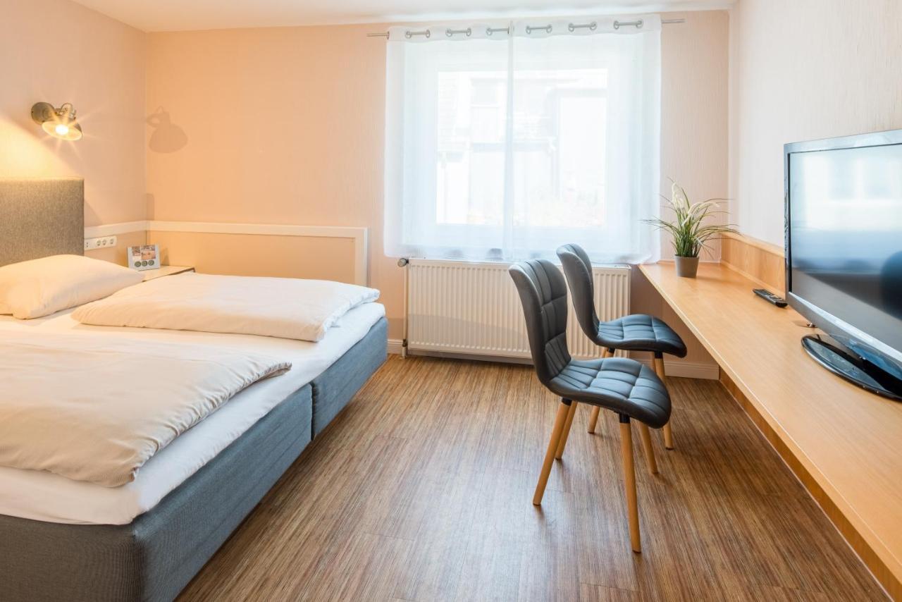 Schaefers Hotel, Self-Check-In, Cafe Und Baecker Am Hotel เวคตา ภายนอก รูปภาพ